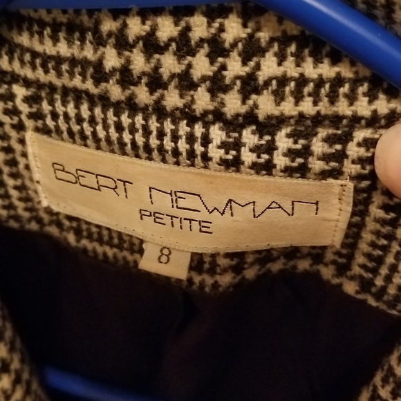 Womens coat - Picture 3 of 4